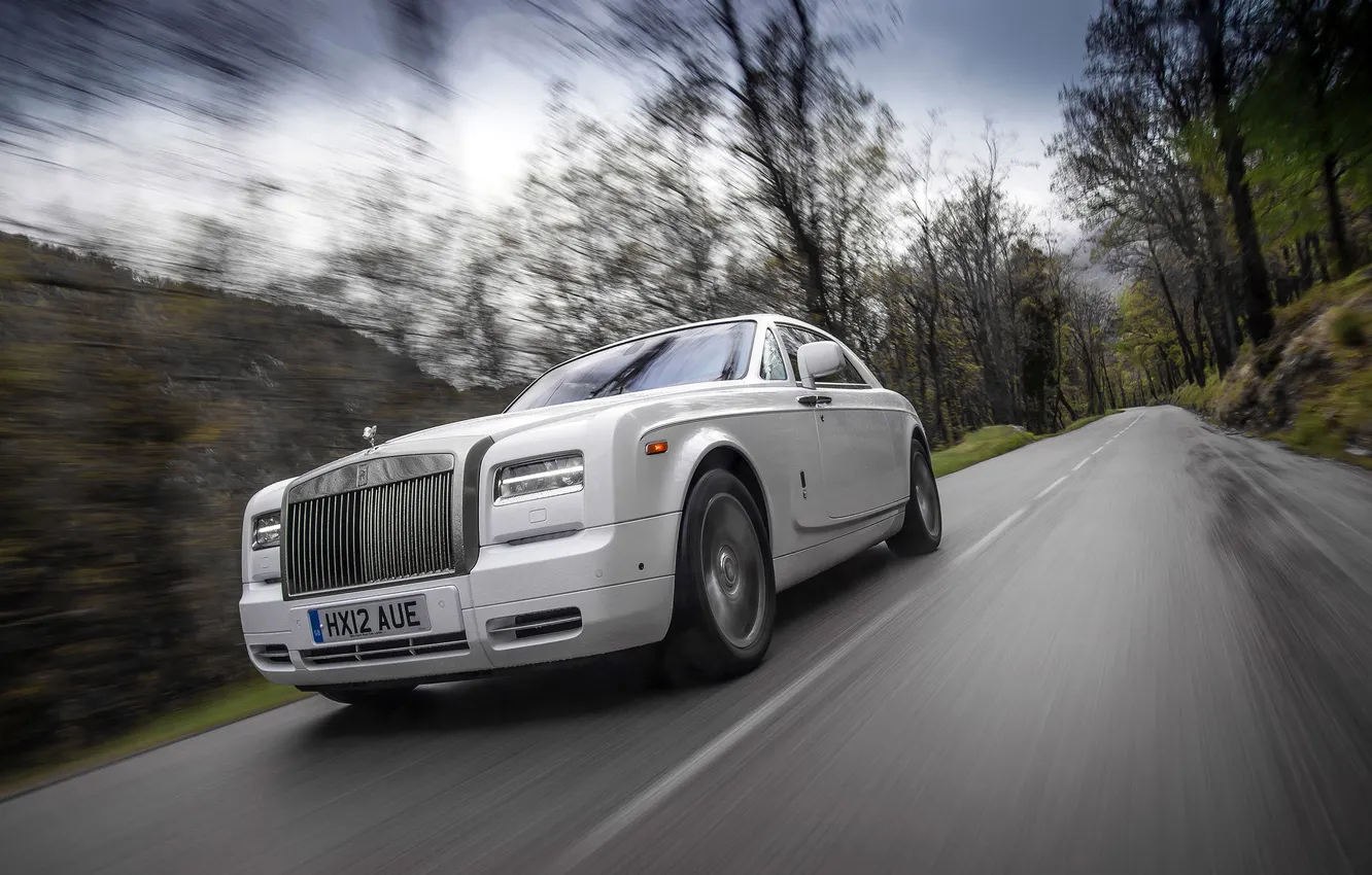 Photo wallpaper road, white, lights, Phantom, grille, Rolls Royce, in motion, Coupe