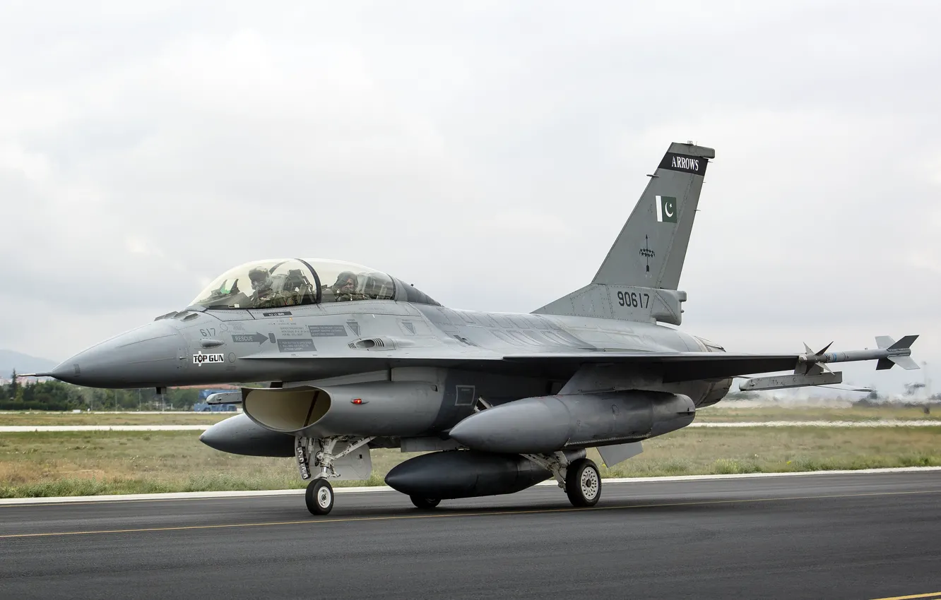 Photo wallpaper Fighting Falcon, General Dynamics, F-16B