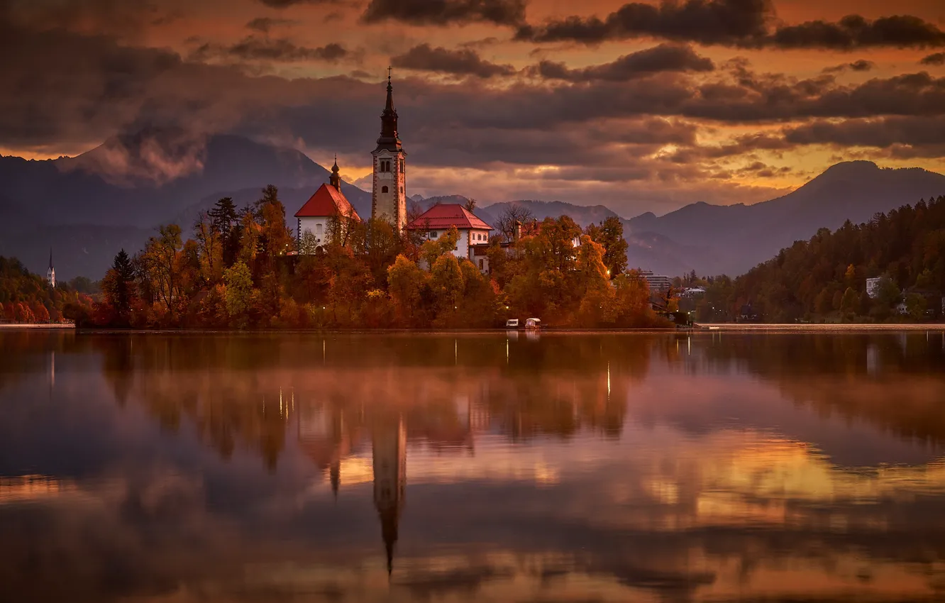 Photo wallpaper landscape, sunset, mountains, nature, lake, castle, the evening, Slovenia