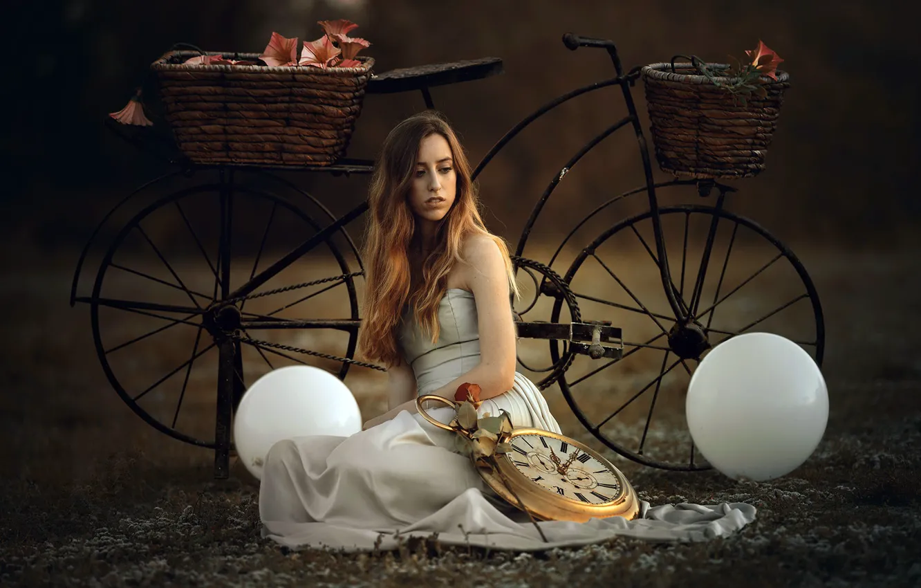 Photo wallpaper girl, watch, Sofia