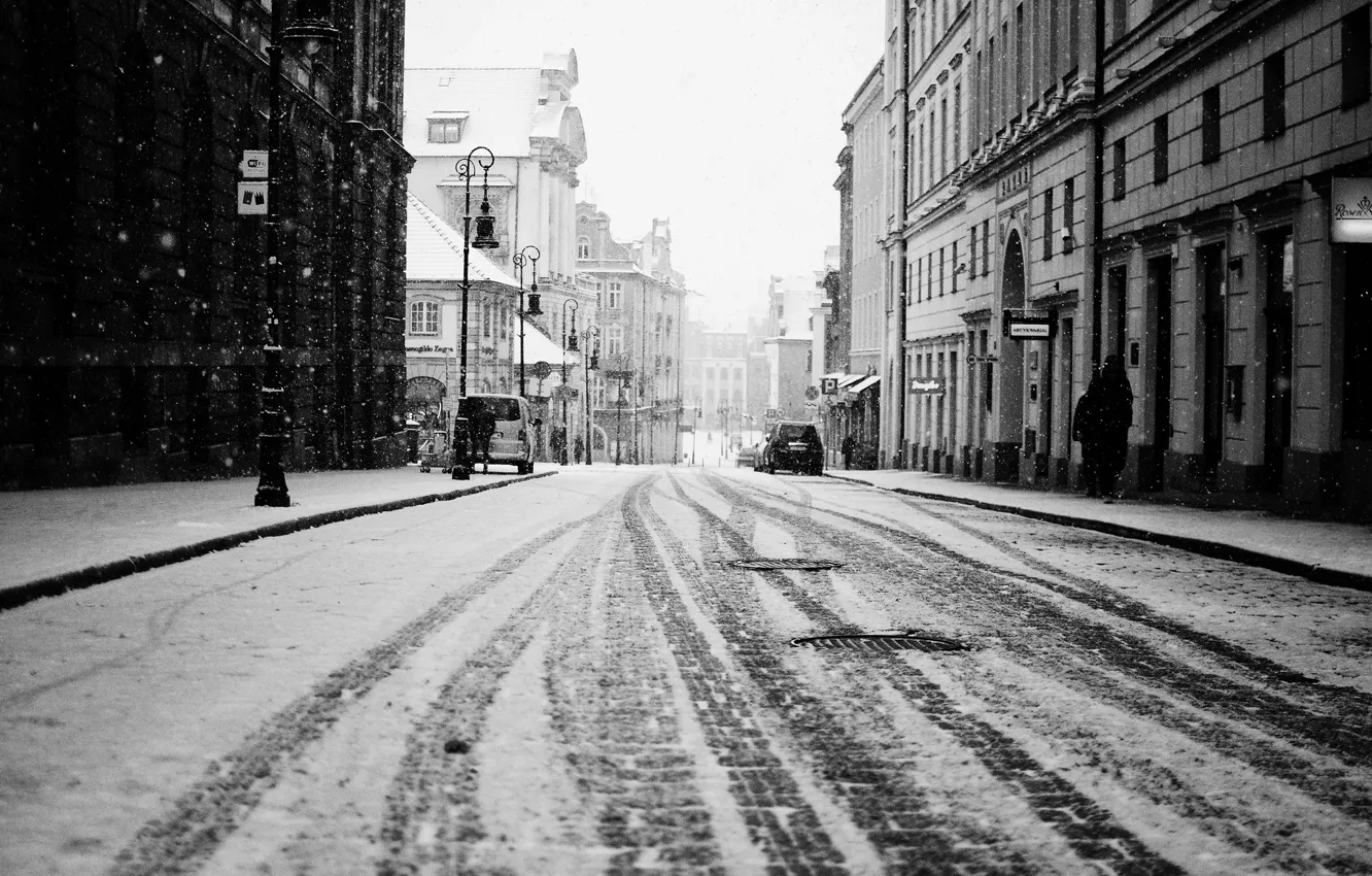 Photo wallpaper winter, road, machine, snow, traces, the city, street, people