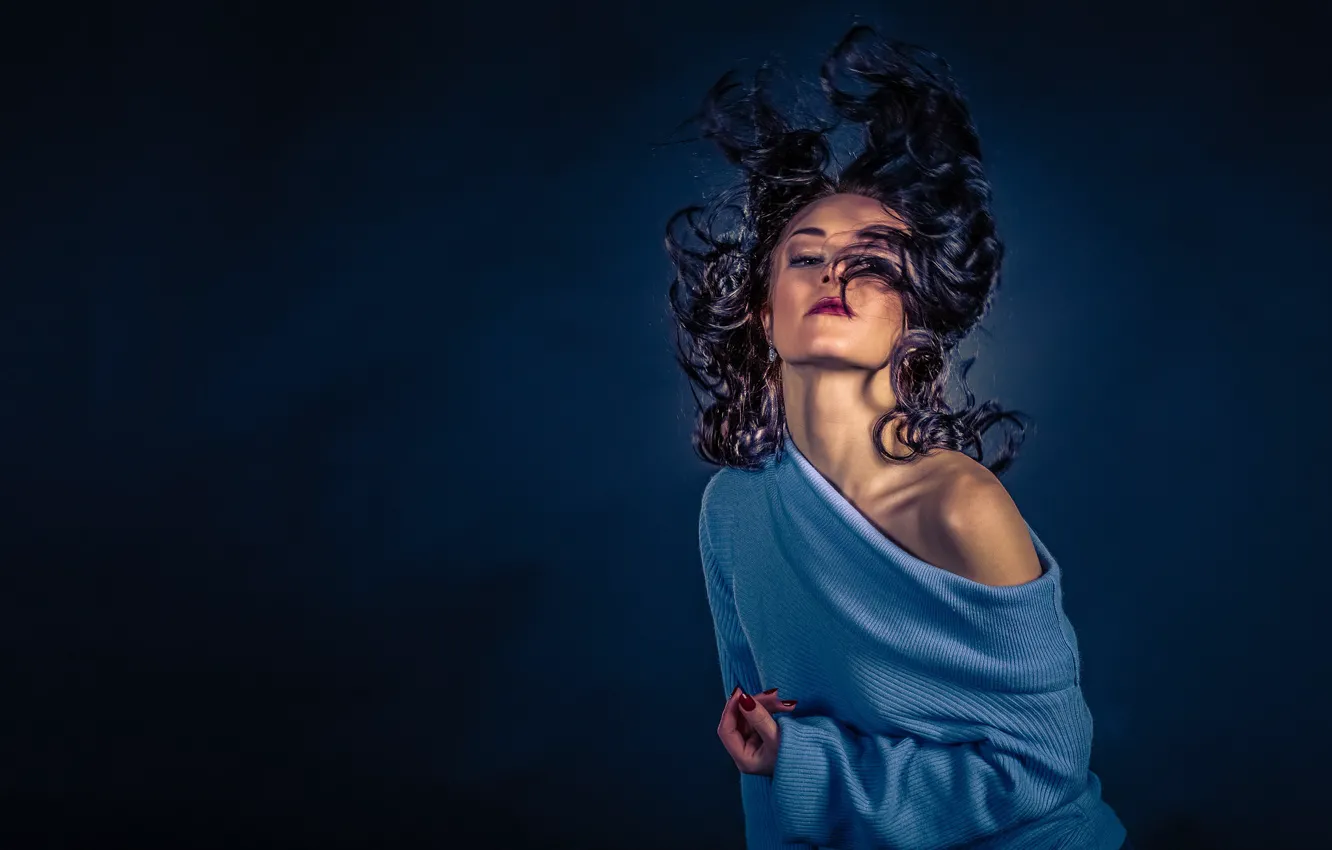 Photo wallpaper pose, background, mood, model, hair, shoulders, curls, sweater
