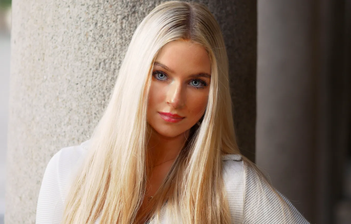 Photo wallpaper look, girl, hair, blonde, Sofia