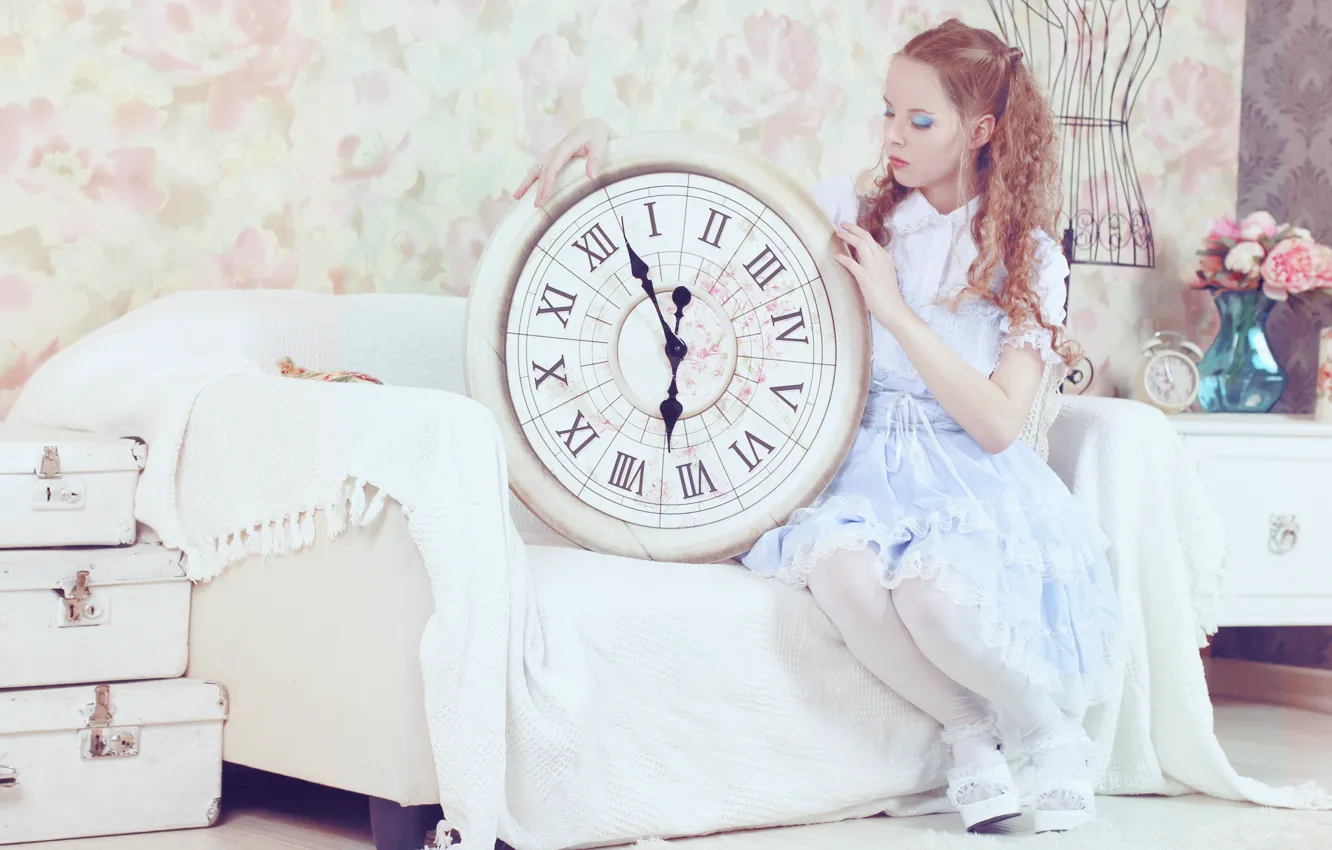 Photo wallpaper girl, sofa, watch, dress, girl, art, Costume