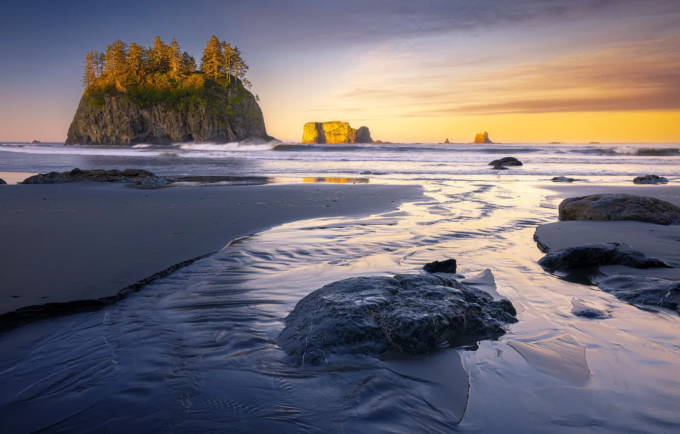 Photo wallpaper USA, Washington, Quileute Reservation, First Light on the Crying Lady