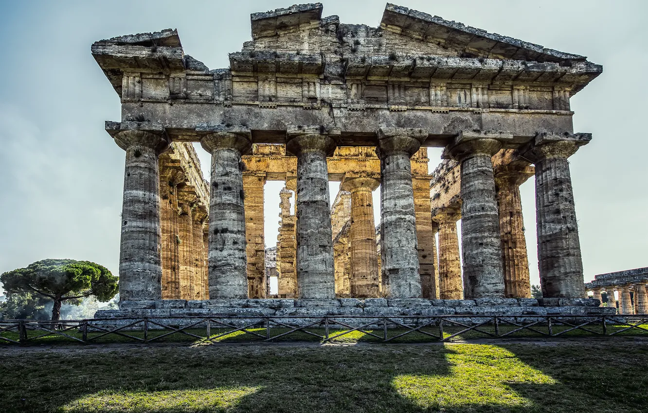 Photo wallpaper Italy, columns, ruins, The Temple Of Apollo, Paestum