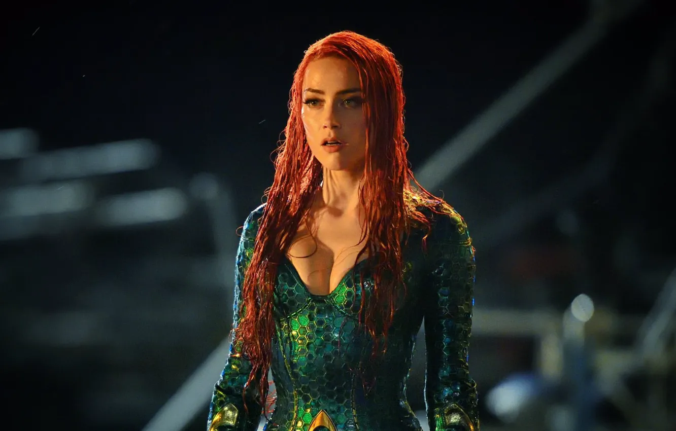 Photo wallpaper green, cinema, red, dress, woman, movie, Amber Heard, redhead