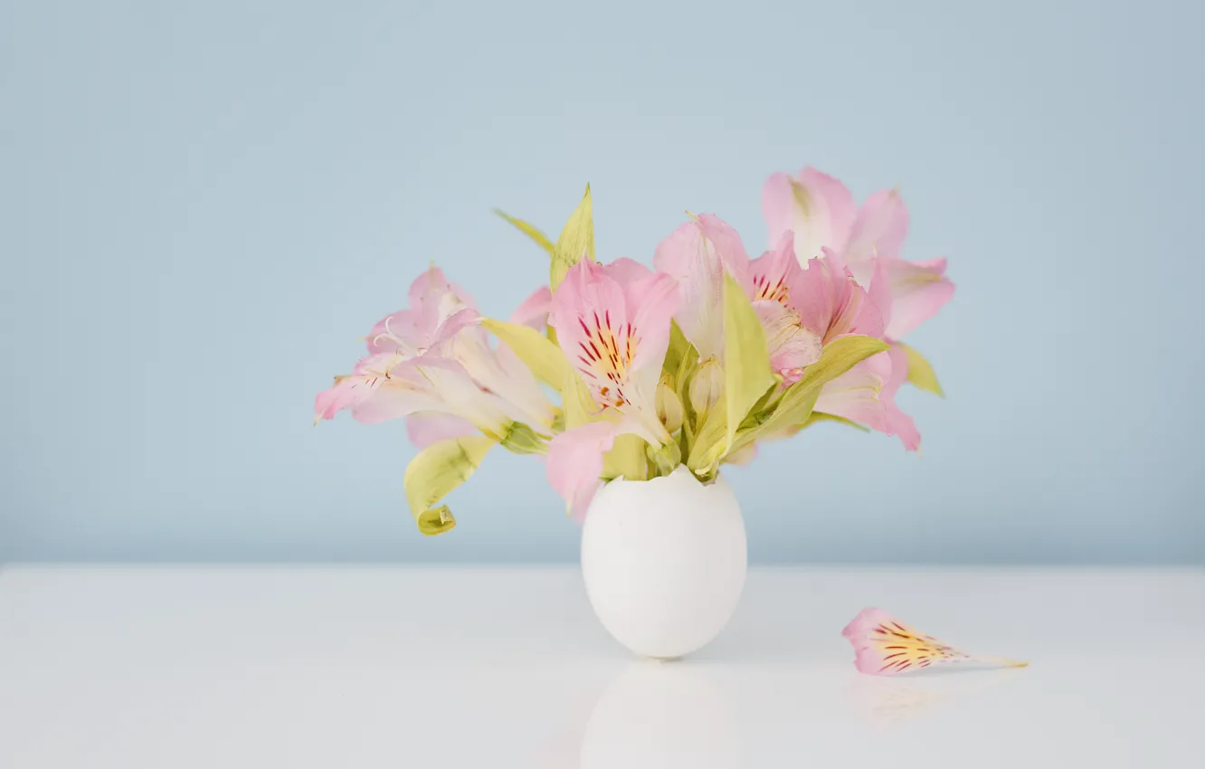 Photo wallpaper table, bouquet, white, vase