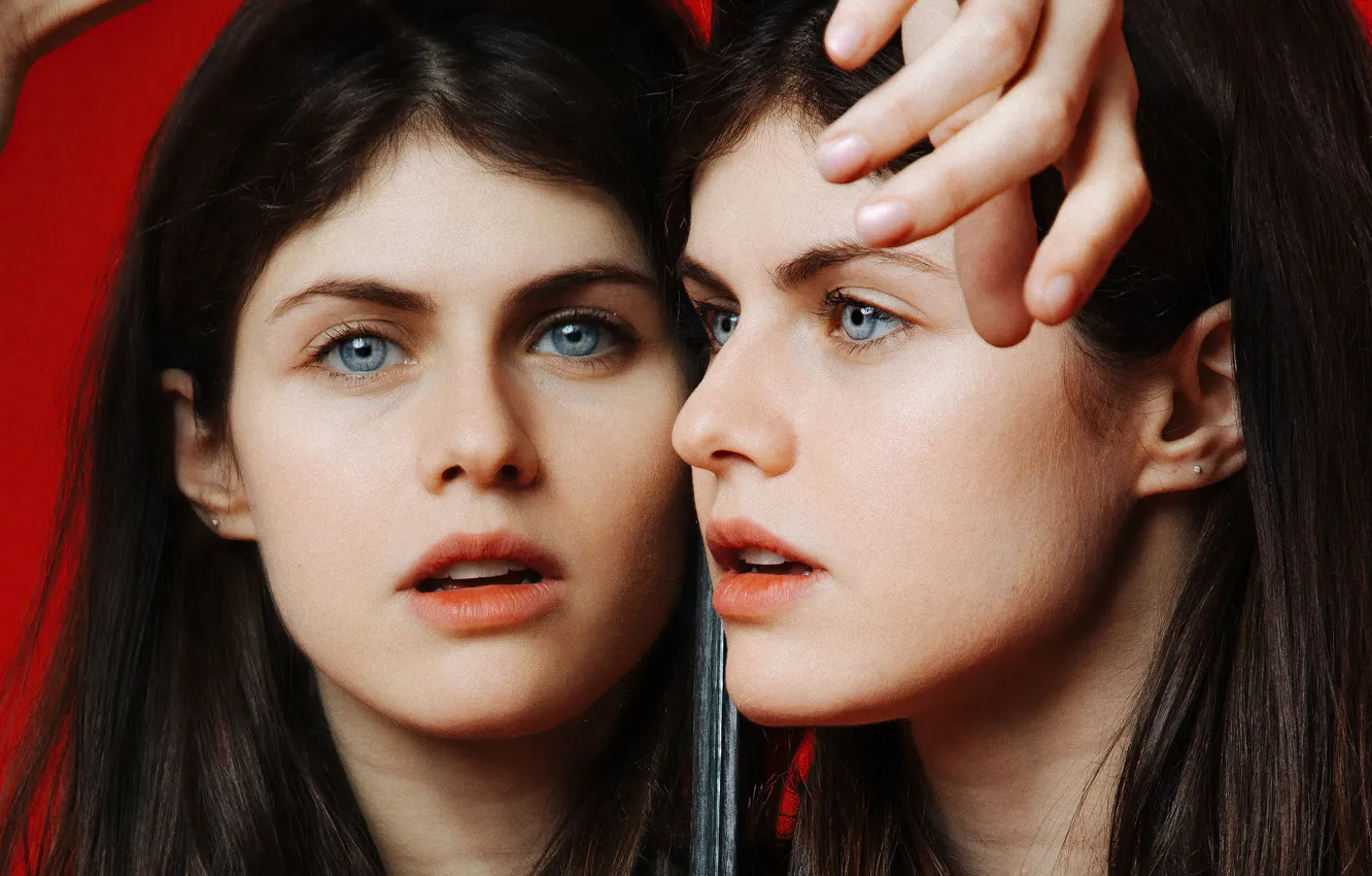 Photo wallpaper look, girl, face, actress, mirror, blue-eyed, Alexandra Daddario, Alexandra Daddario