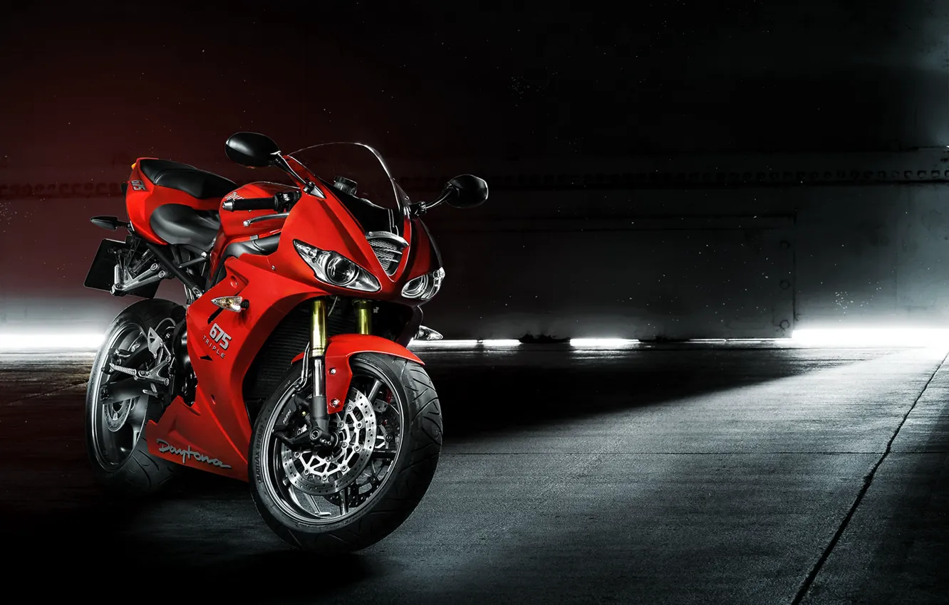 Photo wallpaper Red, Lights, Triumph, Daytona 675