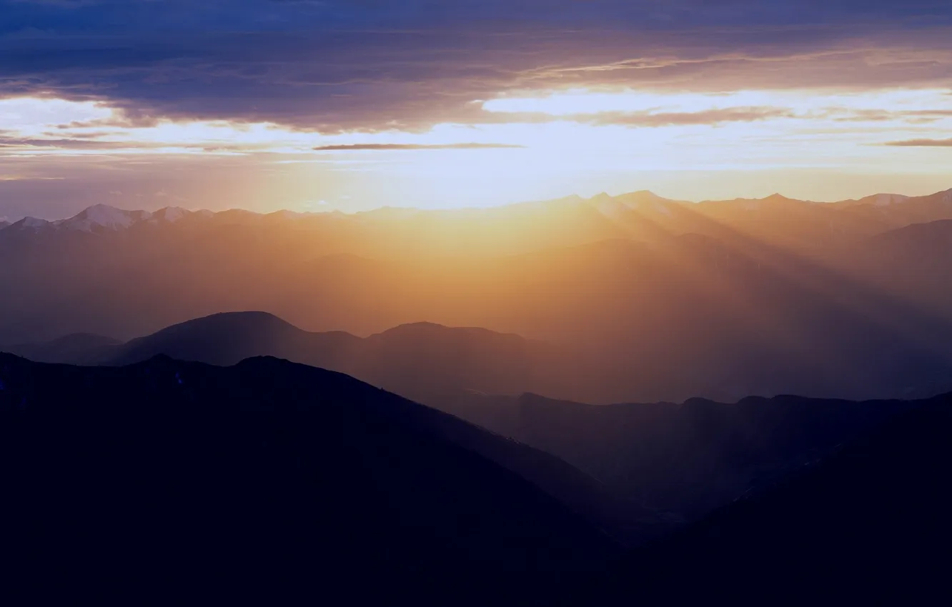 Photo wallpaper the sun, rays, light, landscape, mountains, photo, China, sunrise