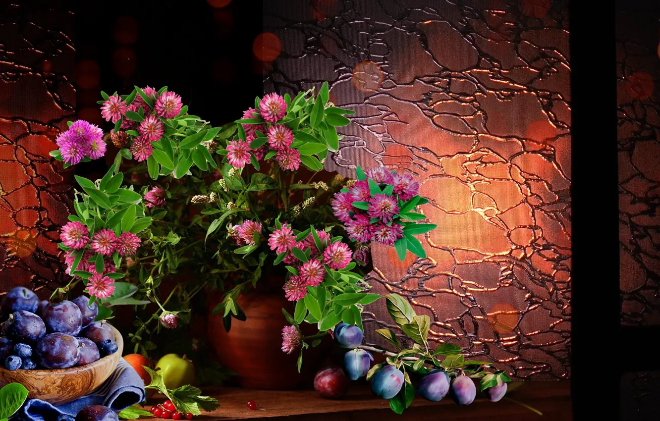 Photo wallpaper bouquet, window, clover, still life