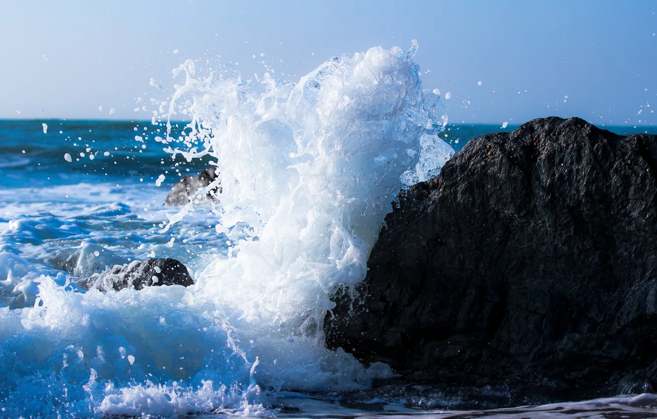 Photo wallpaper sea, wave, squirt, stones