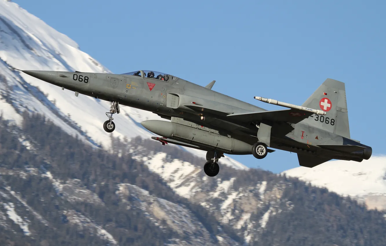 Photo wallpaper flight, mountains, fighter, Northrop F-5S