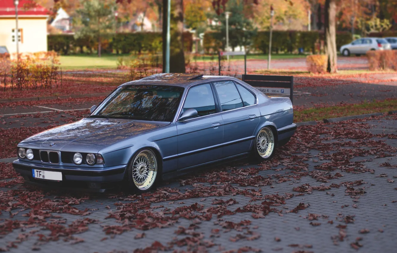 Photo wallpaper autumn, tuning, bmw, BMW, drives, classic, tuning, stance