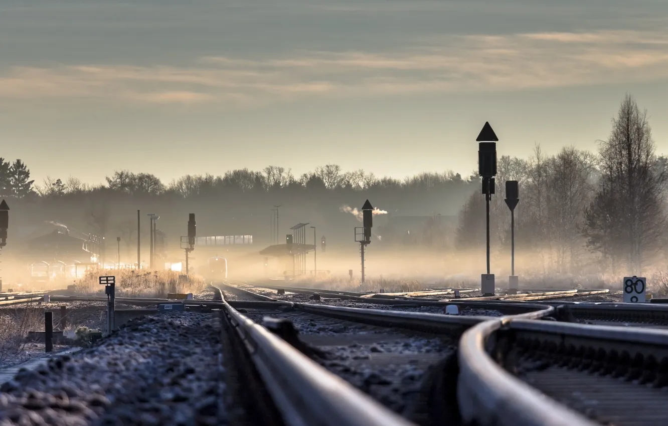 Photo wallpaper landscape, fog, perspective, railroad