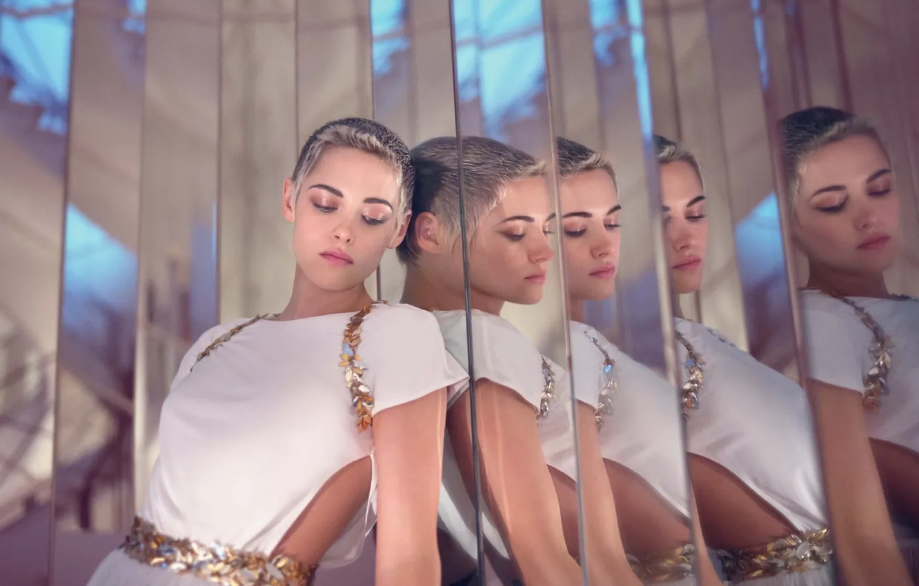 Photo wallpaper Kristen Stewart, dress, short hair, lips, hair, look, reflection, actress