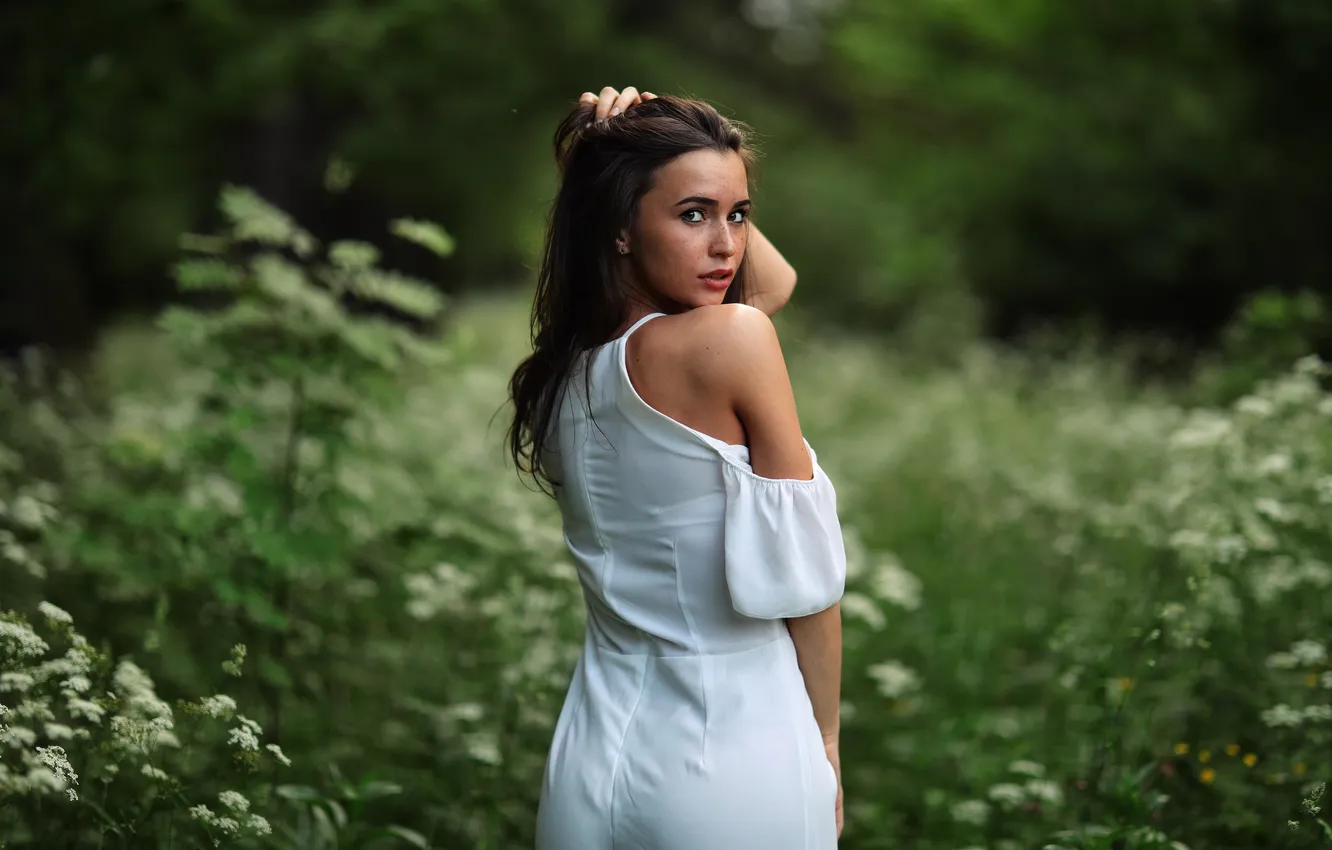 Photo wallpaper nature, model, hair, brunette, white skirt, Sergey Churnosov
