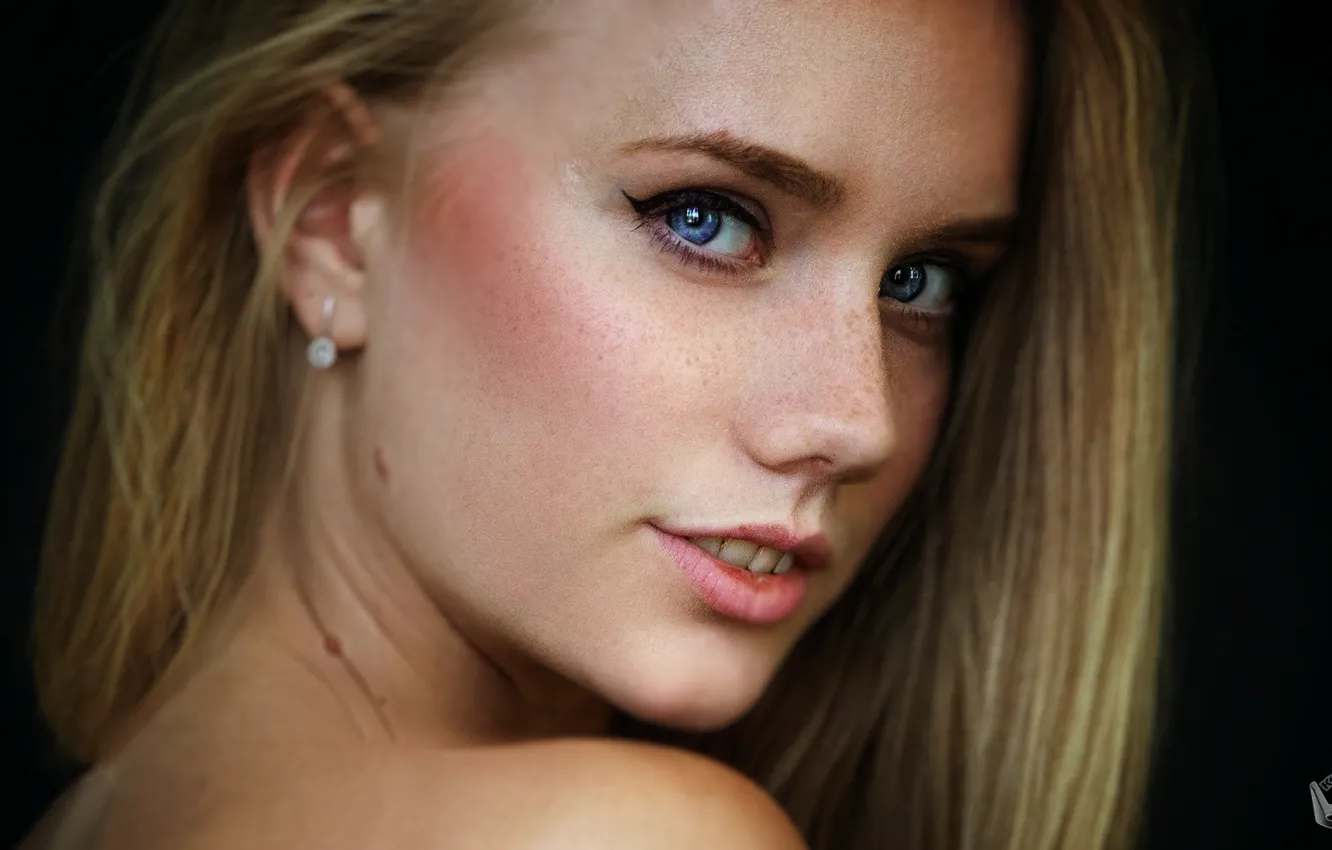 Photo wallpaper girl, face, portrait, makeup, hairstyle, blonde, cute, bokeh