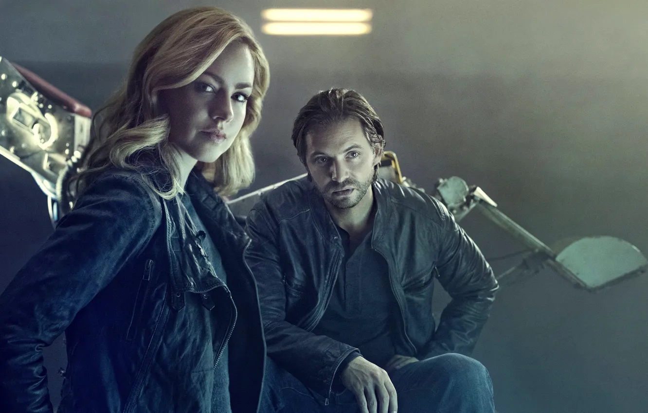 Photo wallpaper actor, actress, Aaron Stanford, tv series, 12 Monkeys, Amanda Schull, Cassandra Railly, James Cole