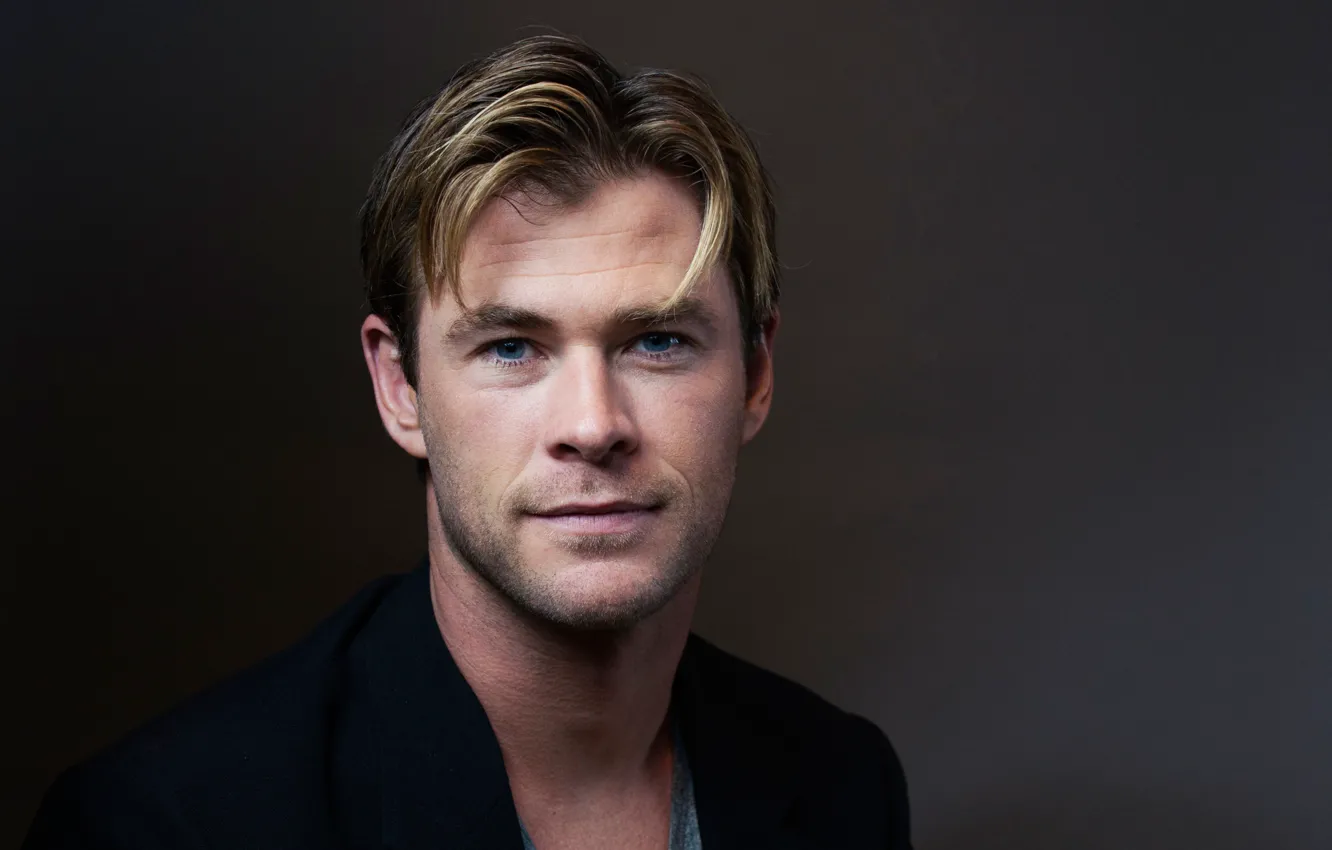 Photo wallpaper portrait, photographer, actor, Chris Hemsworth, Chris Hemsworth, Victoria Will