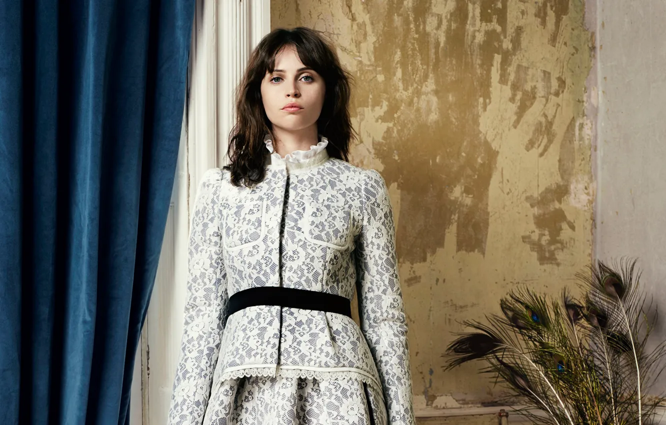 Photo wallpaper wall, makeup, actress, brunette, hairstyle, curtains, photoshoot, peacock feather