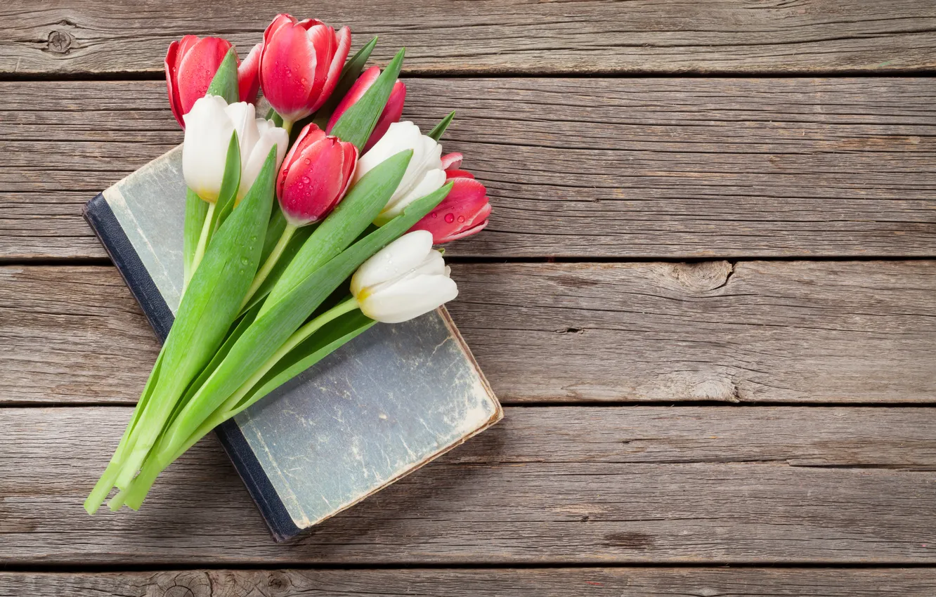 Photo wallpaper flowers, bouquet, tulips, red, white, wood, flowers, tulips