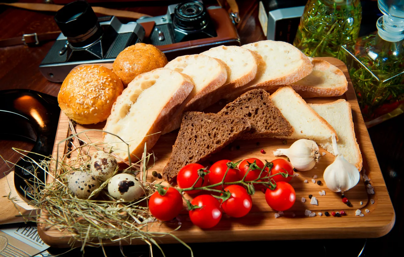 Photo wallpaper bread, tomatoes, cuts
