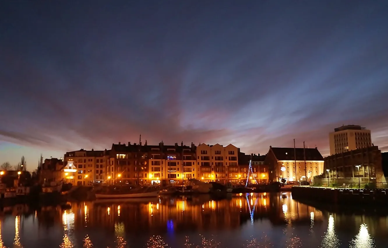 Photo wallpaper city, dark, sky, morning, houses, building, Gdansk