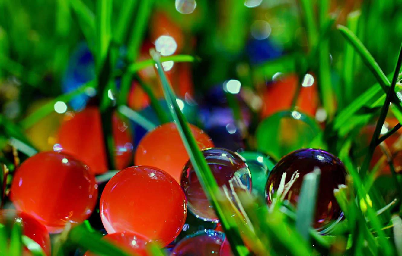 Photo wallpaper greens, glass, balls, macro, light, glare, photo, background