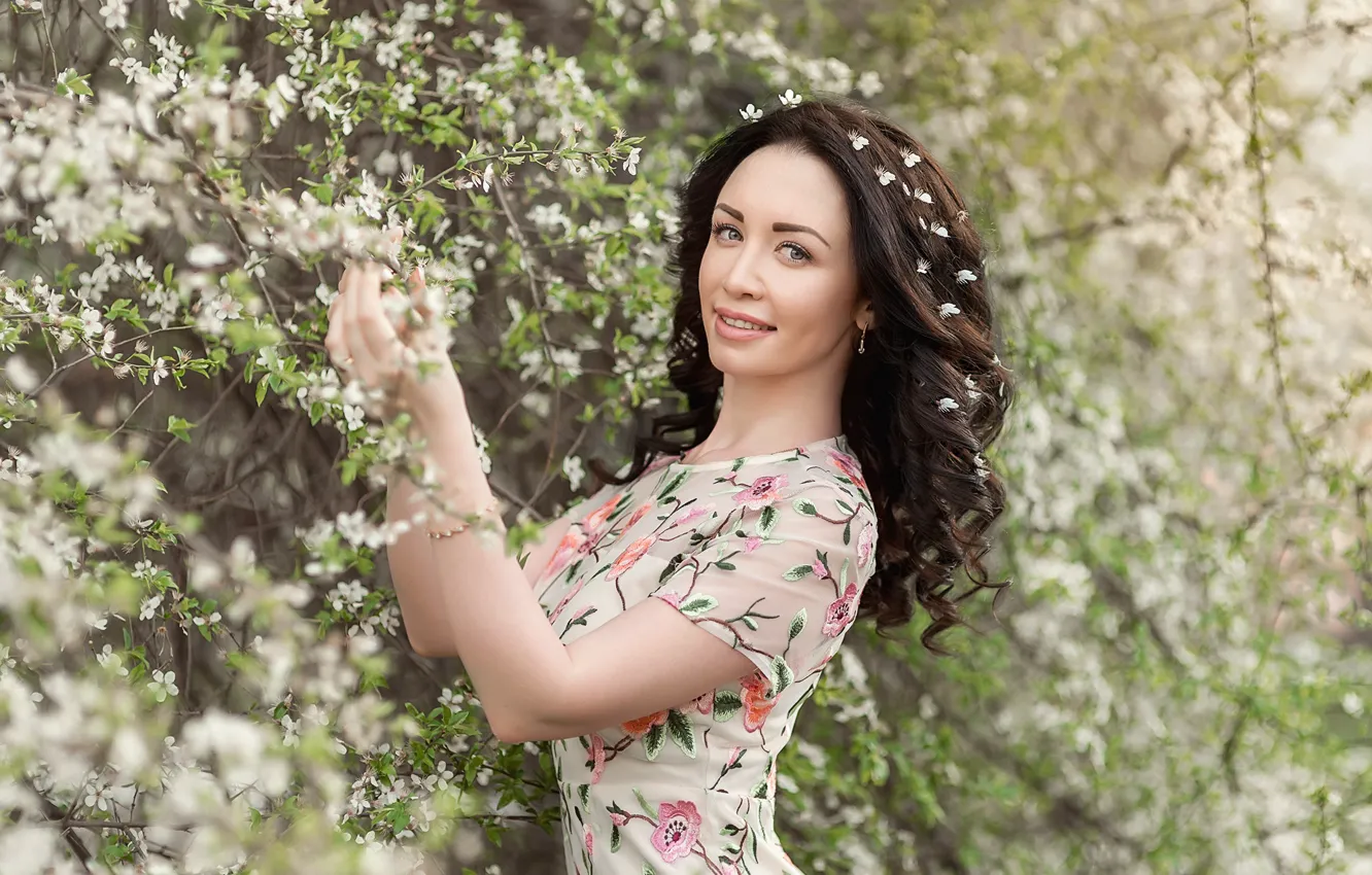 Photo wallpaper smile, flowers, brunette, A Diakov George