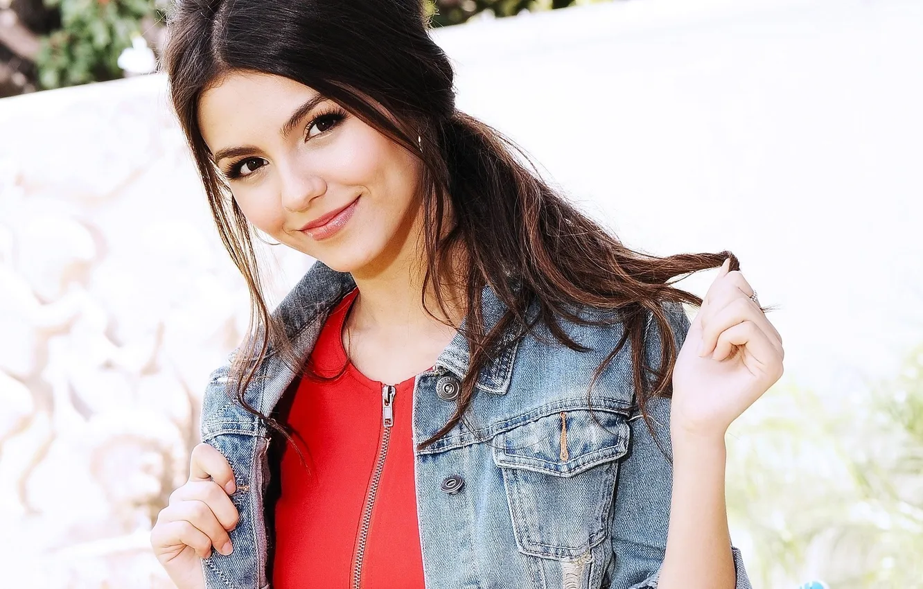 Photo wallpaper look, girl, smile, Victoria Justice