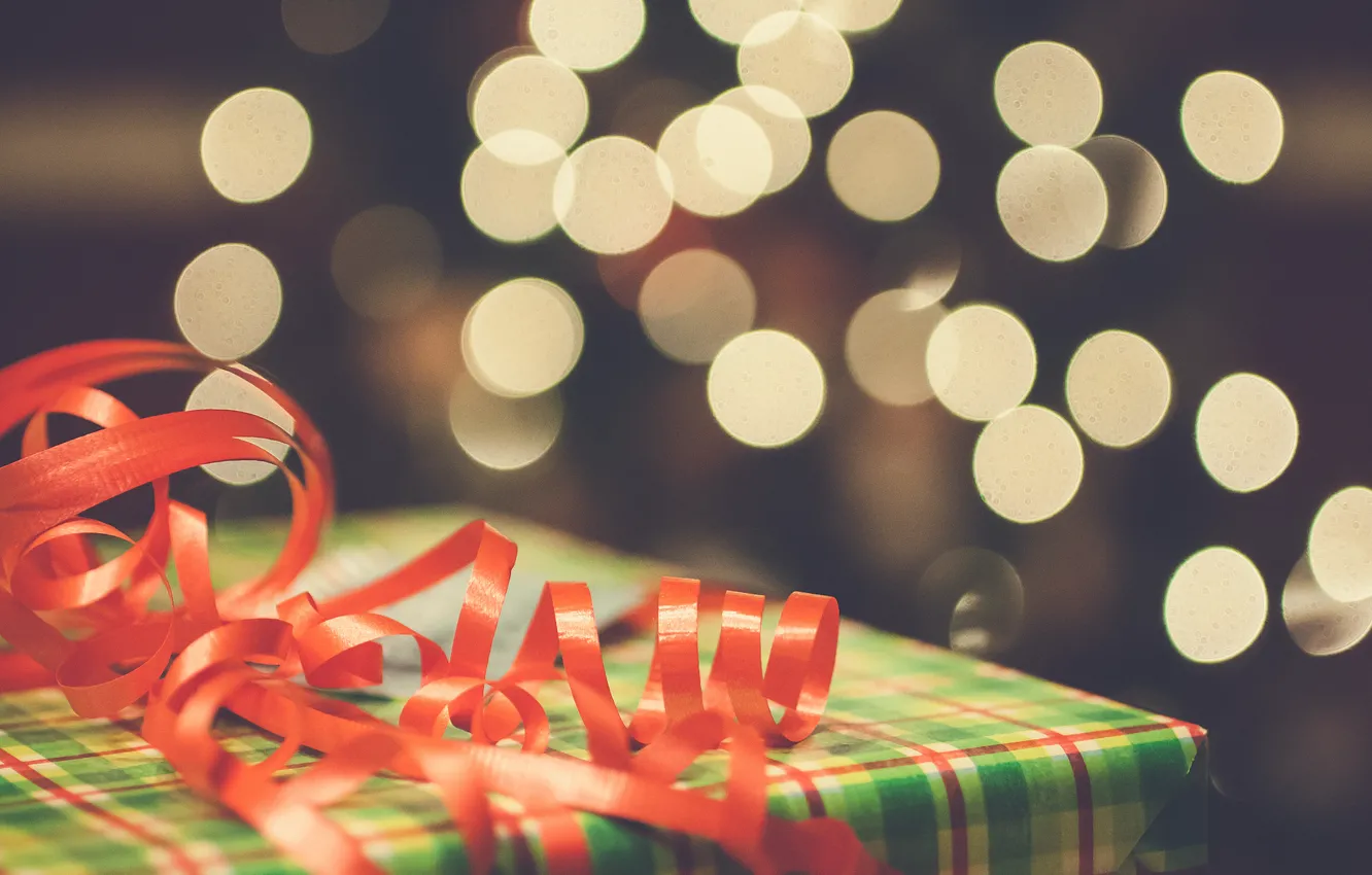 Photo wallpaper red, gift, tape, bokeh, packaging