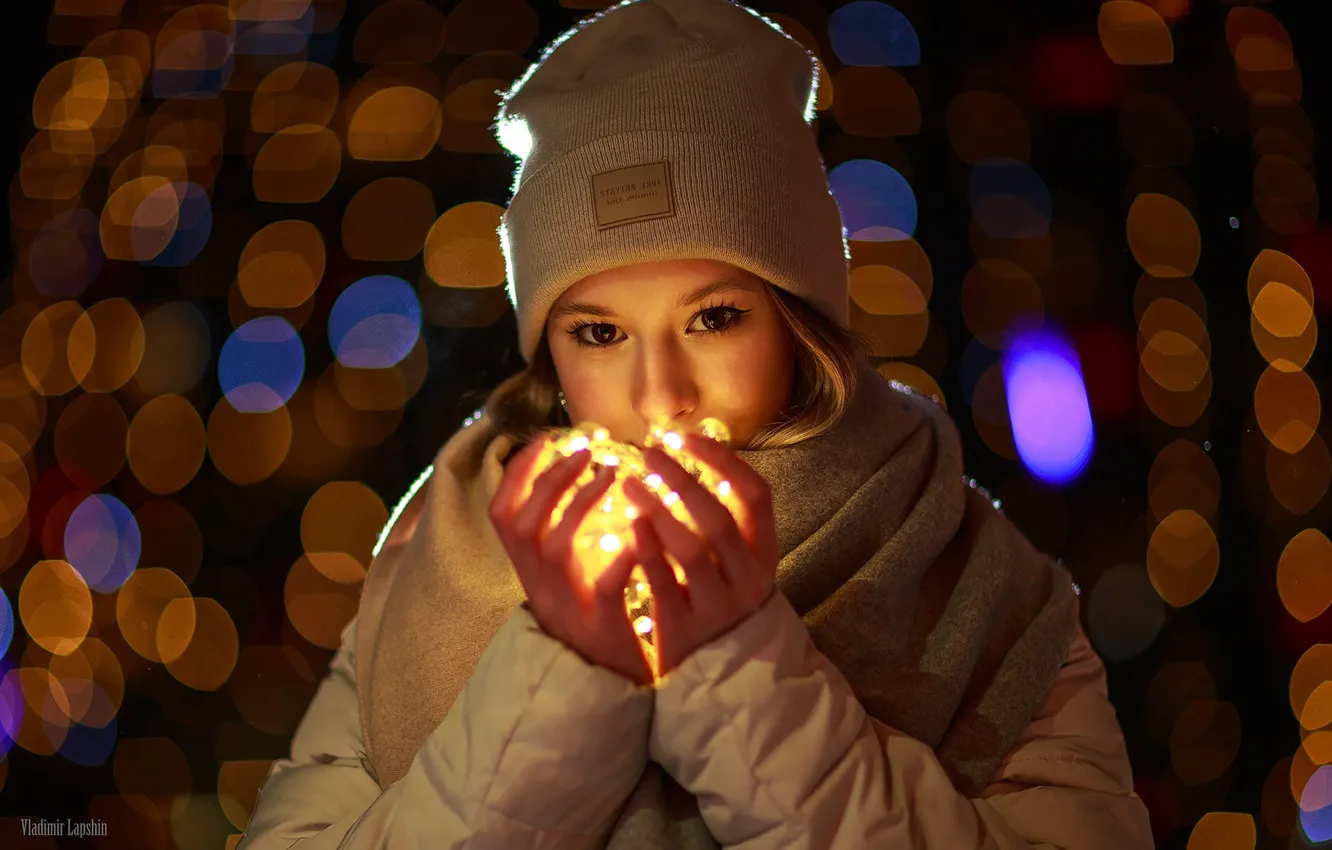 Photo wallpaper look, girl, glare, mood, hat, hands, garland, Vladimir Lapshin