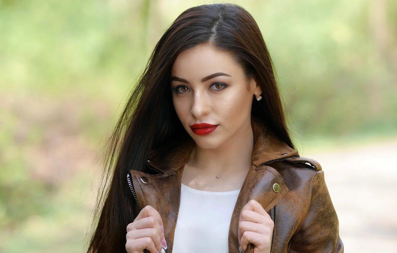 Photo wallpaper look, pose, model, portrait, hands, makeup, jacket, hairstyle