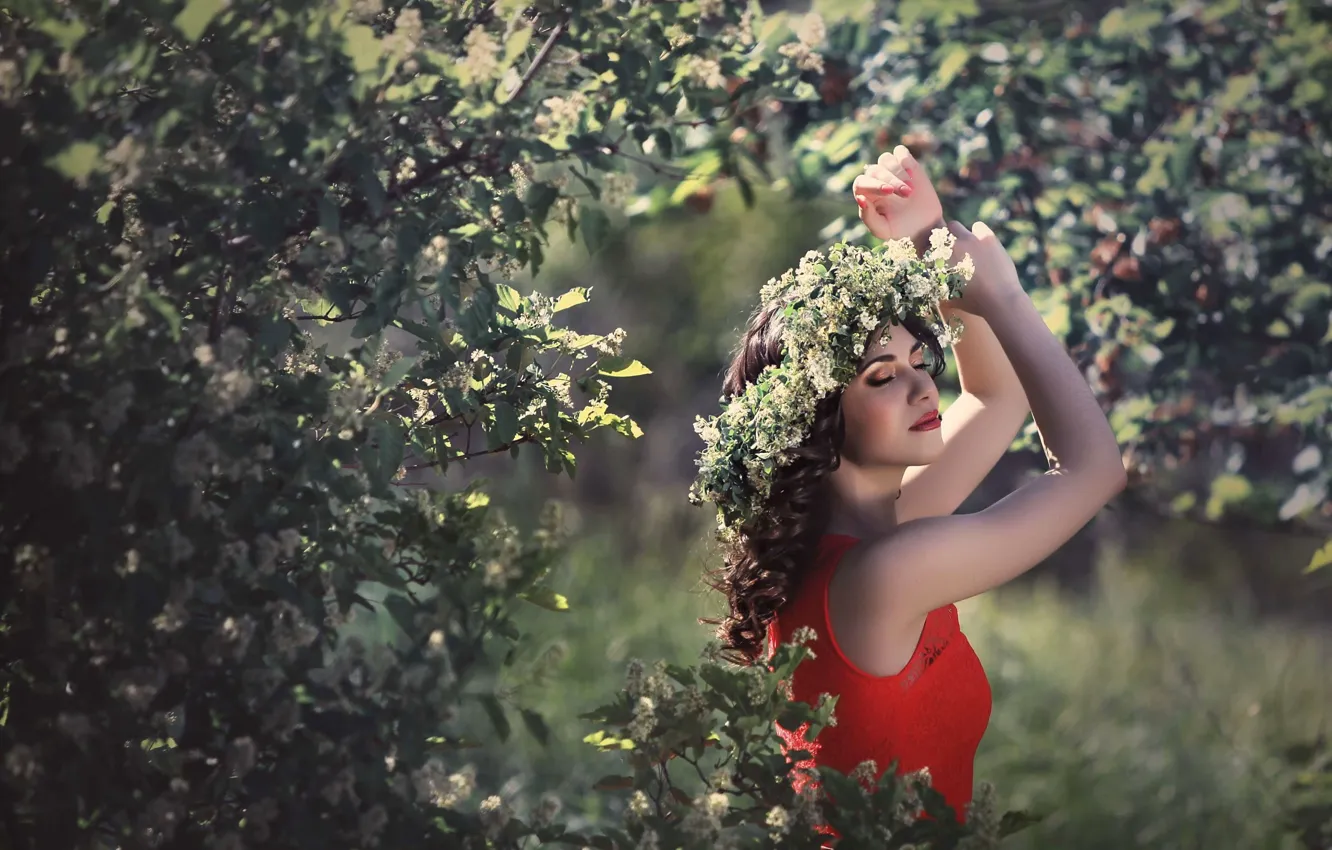 Photo wallpaper girl, happiness, spring, dress, flowering, wreath