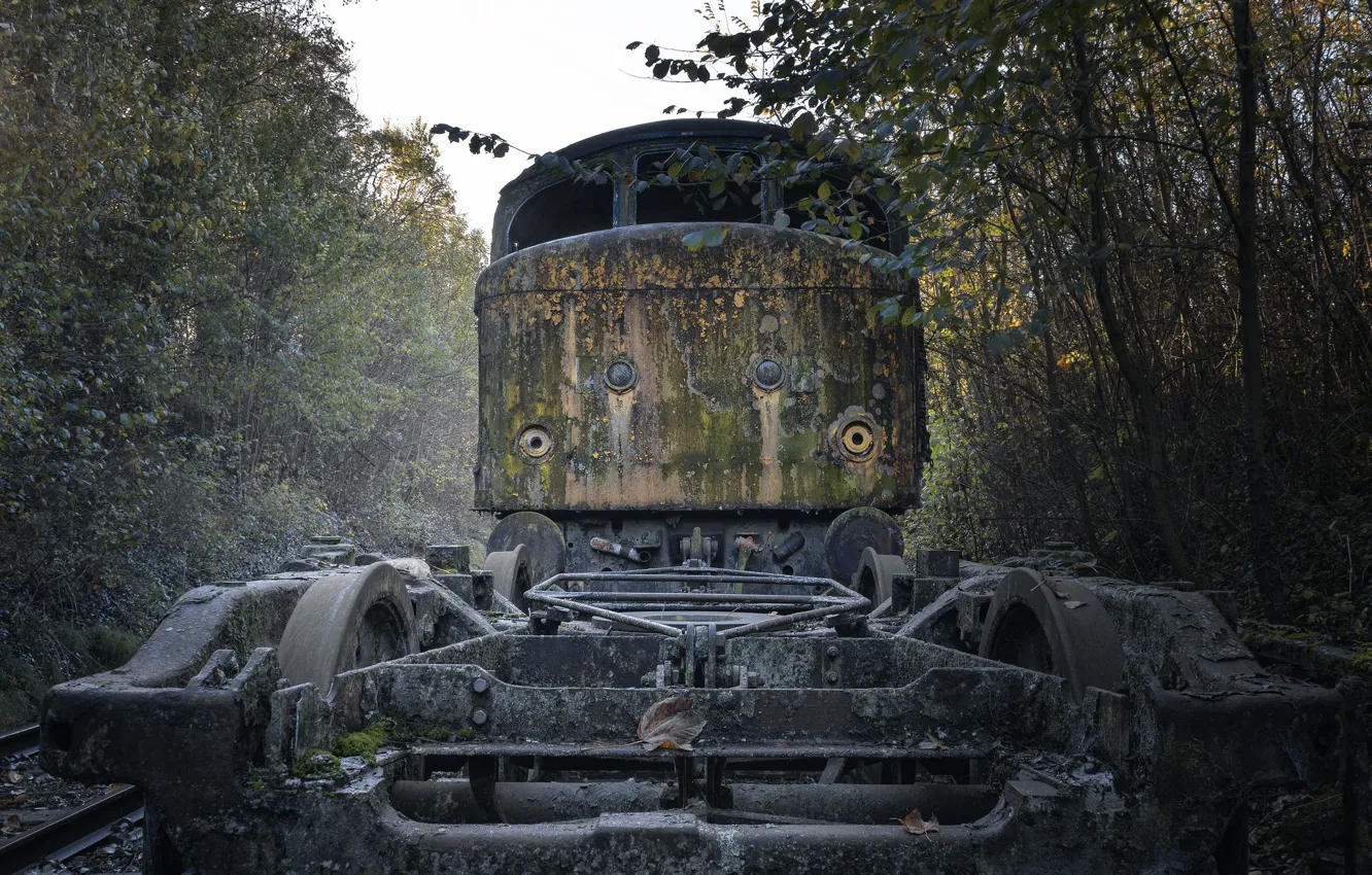 Photo wallpaper locomotive, wheel, W/d, Train Graveyard, A B R I D G E D