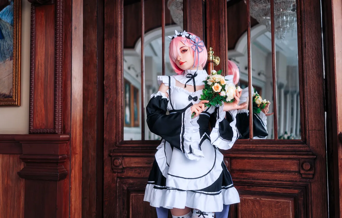 Photo wallpaper flowers, bouquet, dress, mirror, the door, costume, outfit, image