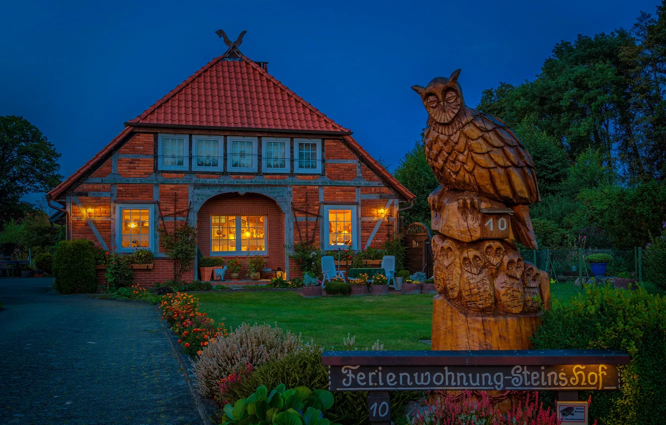 Photo wallpaper flowers, house, lawn, owl, the building, Germany, Germany, Lower Saxony
