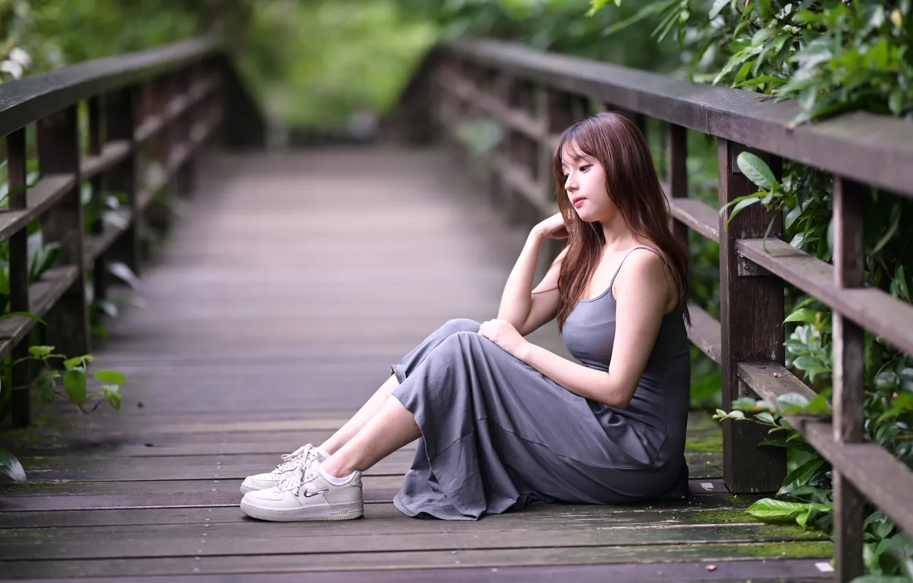 Photo wallpaper girl, bridge, Asian