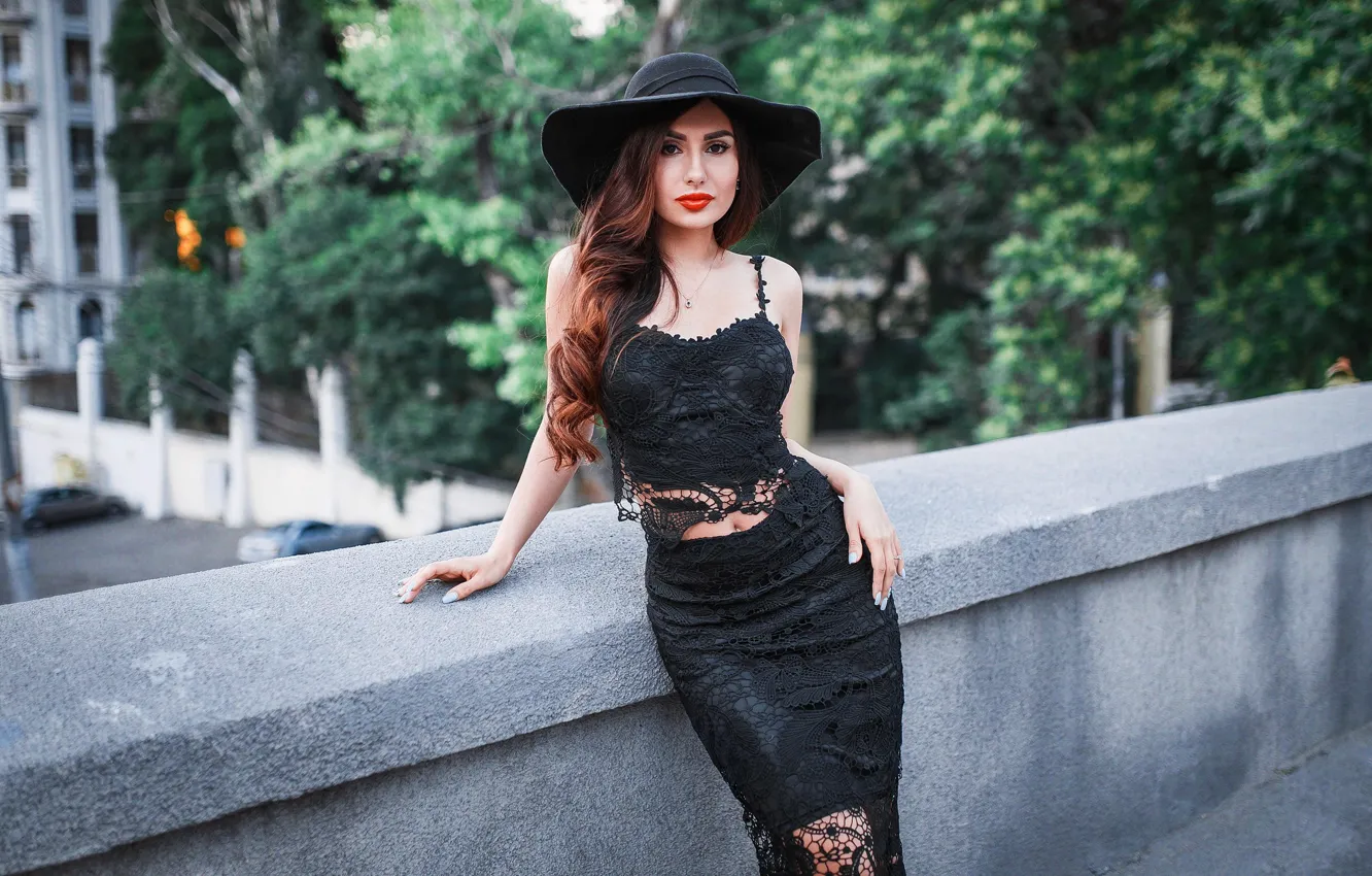 Photo wallpaper look, girl, bridge, face, city, pose, mesh, model