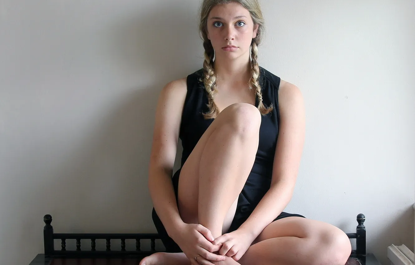 Photo wallpaper legs, Emma, feet