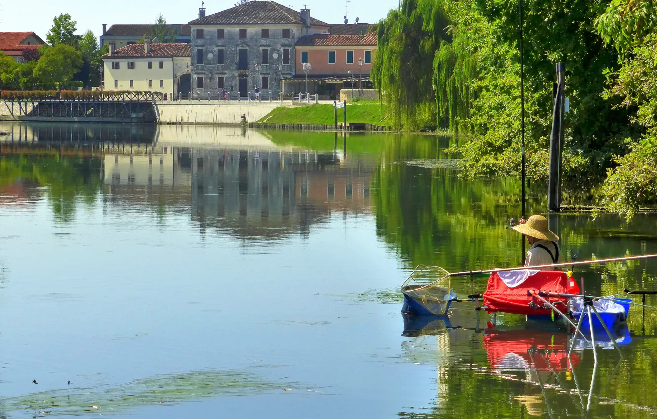 Photo wallpaper the city, river, fisherman, Italy, Province of Treviso