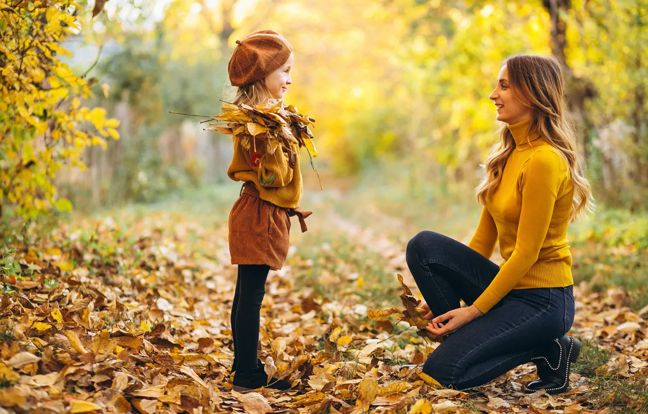 Photo wallpaper girl, look, happiness, daughter, foliage, woman, autumn