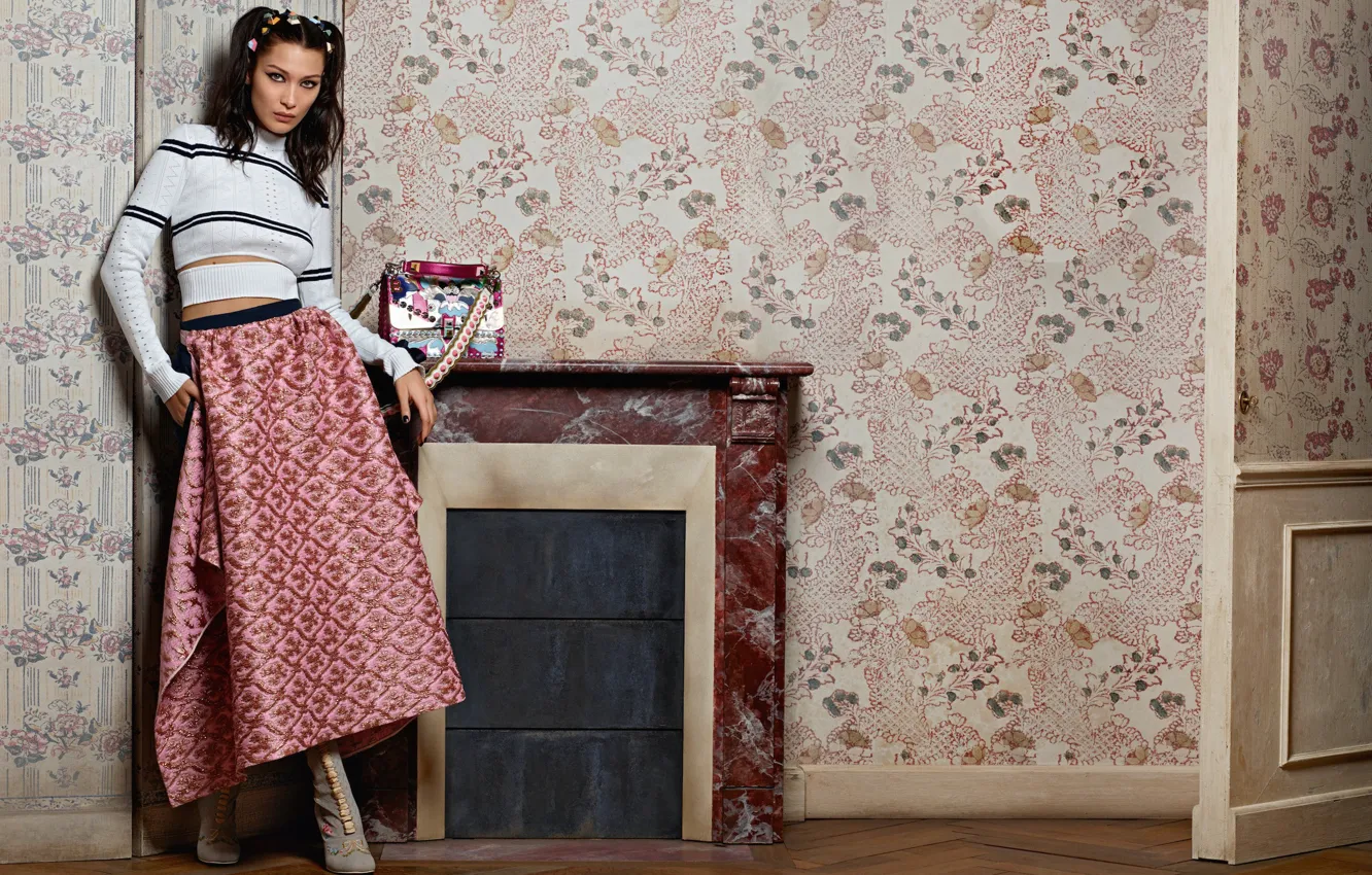Photo wallpaper brand, Bella Hadid, Vittoria Ceretti, Fendi