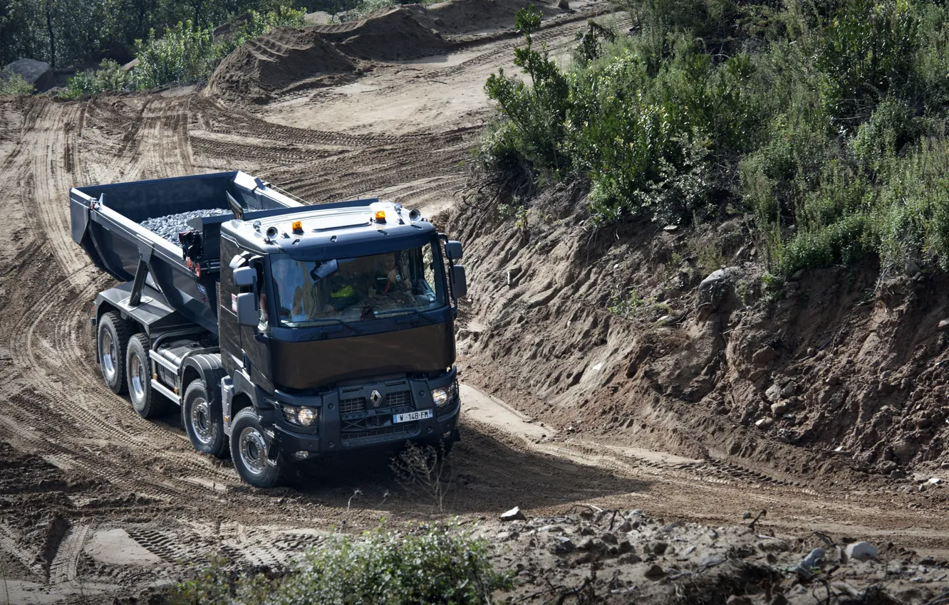 Photo wallpaper traces, earth, Renault, body, breed, dump truck, four-axle, Renault Trucks