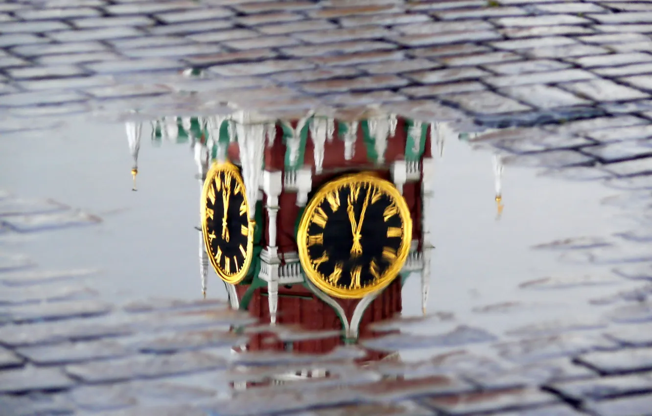 Photo wallpaper Puddle, Moscow, the Kremlin, chimes
