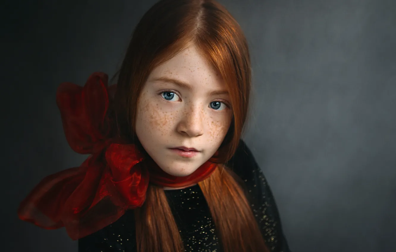 Photo wallpaper portrait, girl, freckles, Freya