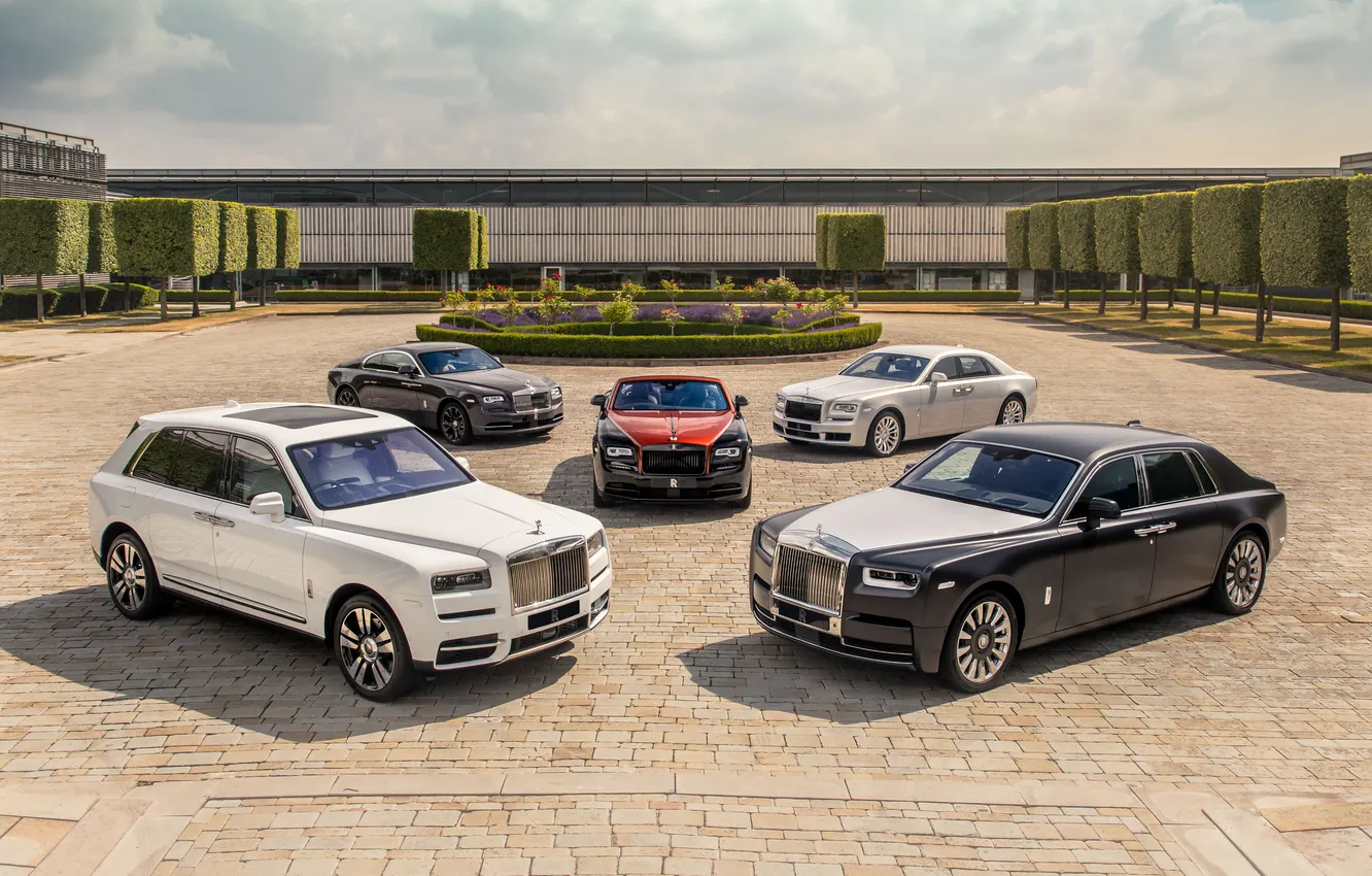 Photo wallpaper Rolls-Royce, Rolls-Royce Phantom, Rolls-Royce Ghost, Rolls-Royce Wraith, Rolls-Royce Dawn, Rolls-Royce Cullinan