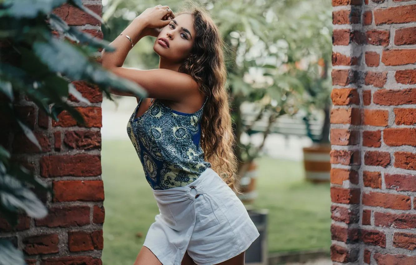 Photo wallpaper girl, pose, Sheila Sanko